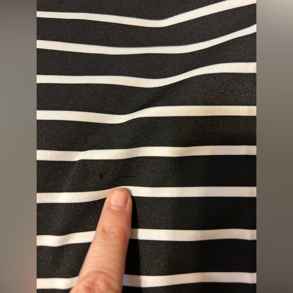 Black and White striped Skirt. Size L. - Picture 8 of 11